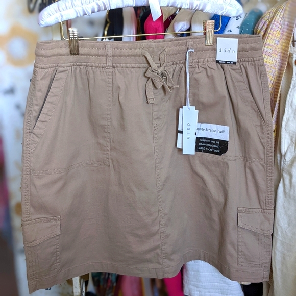 Dash of Pink Dresses & Skirts - ♥️NWT dash Utility Skort